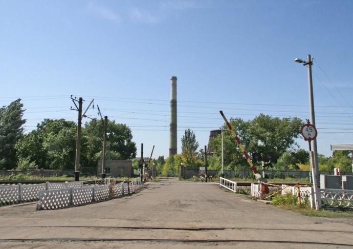 Прохідна заводу ім. Фрунзе на вулиці Леніна (Олекси Тихого) вересень 2009