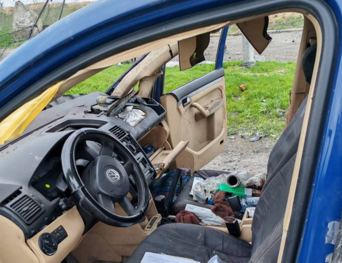 FPV-дрон вдарив по авто на трасі Костянтинівка&mdash;Дружківка: одна жінка загинула, ще одна поранена