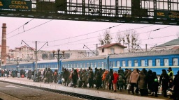 Поезда для эвакуации 13 апреля из Покровска, Славянска и Лозовой