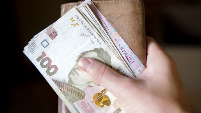Новые выплаты. Как получить денежную помощь в 10800 гривен жителям шести областей