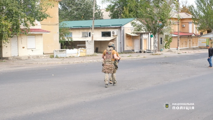 Костянтинівка: парамедики поліції допомогли постраждалим після обстрілу