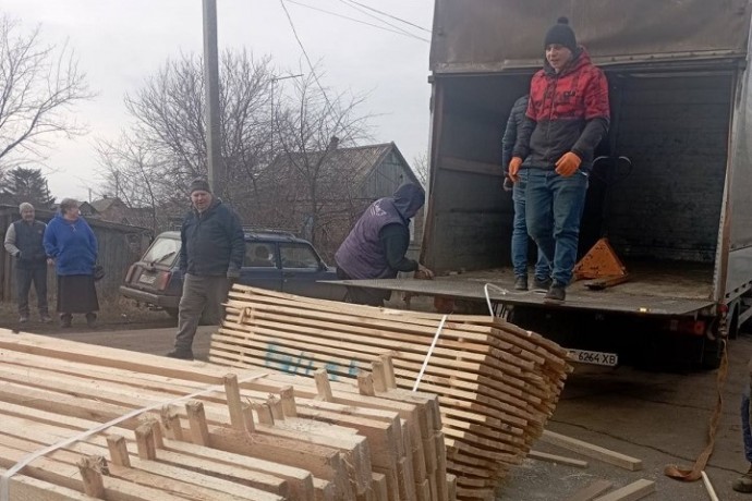Костянтинівка: видача будматеріалів та евакуація родин тривають