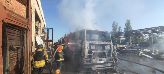 Артилерійські обстріли та атаки дронами по Костянтинівці: знову пошкодження цивільної інфраструктури