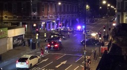 В Лондоне фургон въехал в толпу, есть жертвы