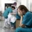 На одного врача - 30 пациентов: В Константиновке фиксируют десятки больных ежедневно