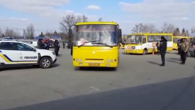 Организовали эвакуационные автобусы из Константиновки в Краматорск