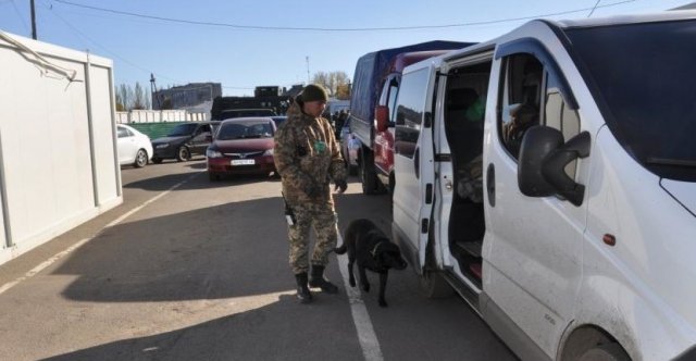 Ситуация на блокпостах Донбасса утром 25 ноября 2019 года: «Еленовка в Мариуполь – 120-150 машин»