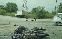 ДТП в Константиновке: Мотоцикл врезался в грузовик