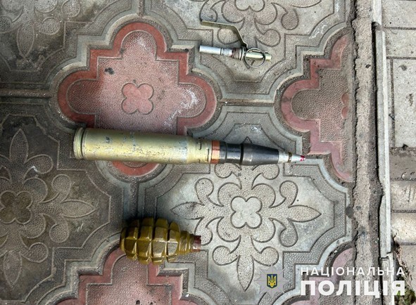 В Константиновке полиция изъяла наркотики, боеприпасы и поддельные документы