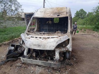 Російський дрон знищив карету швидкої у Костянтинівці – медики дивом не постраждали